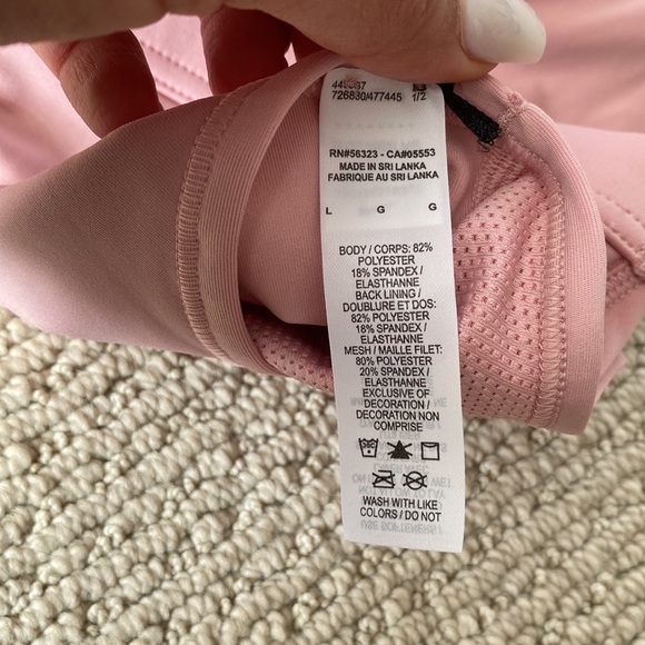 *SOLD* Nike Women’s Sports Bra - Picture 3 of 3